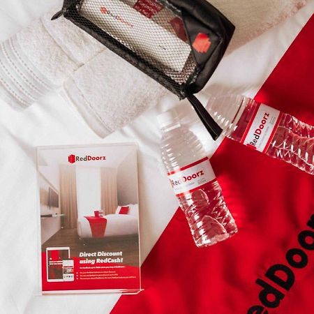 Reddoorz Plus @ Singosari Raya Semarang Exterior foto