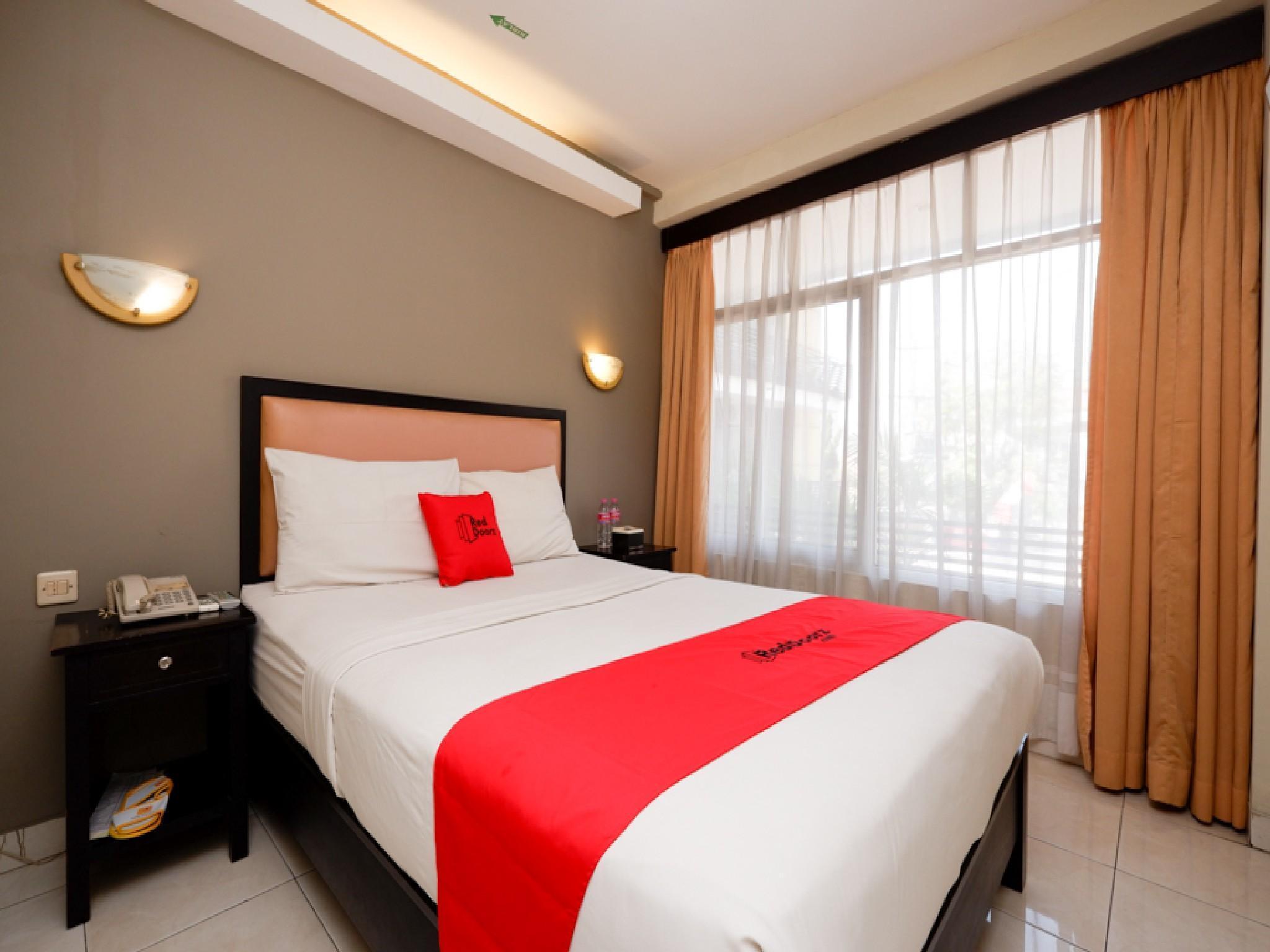 Reddoorz Plus @ Singosari Raya Semarang Exterior foto