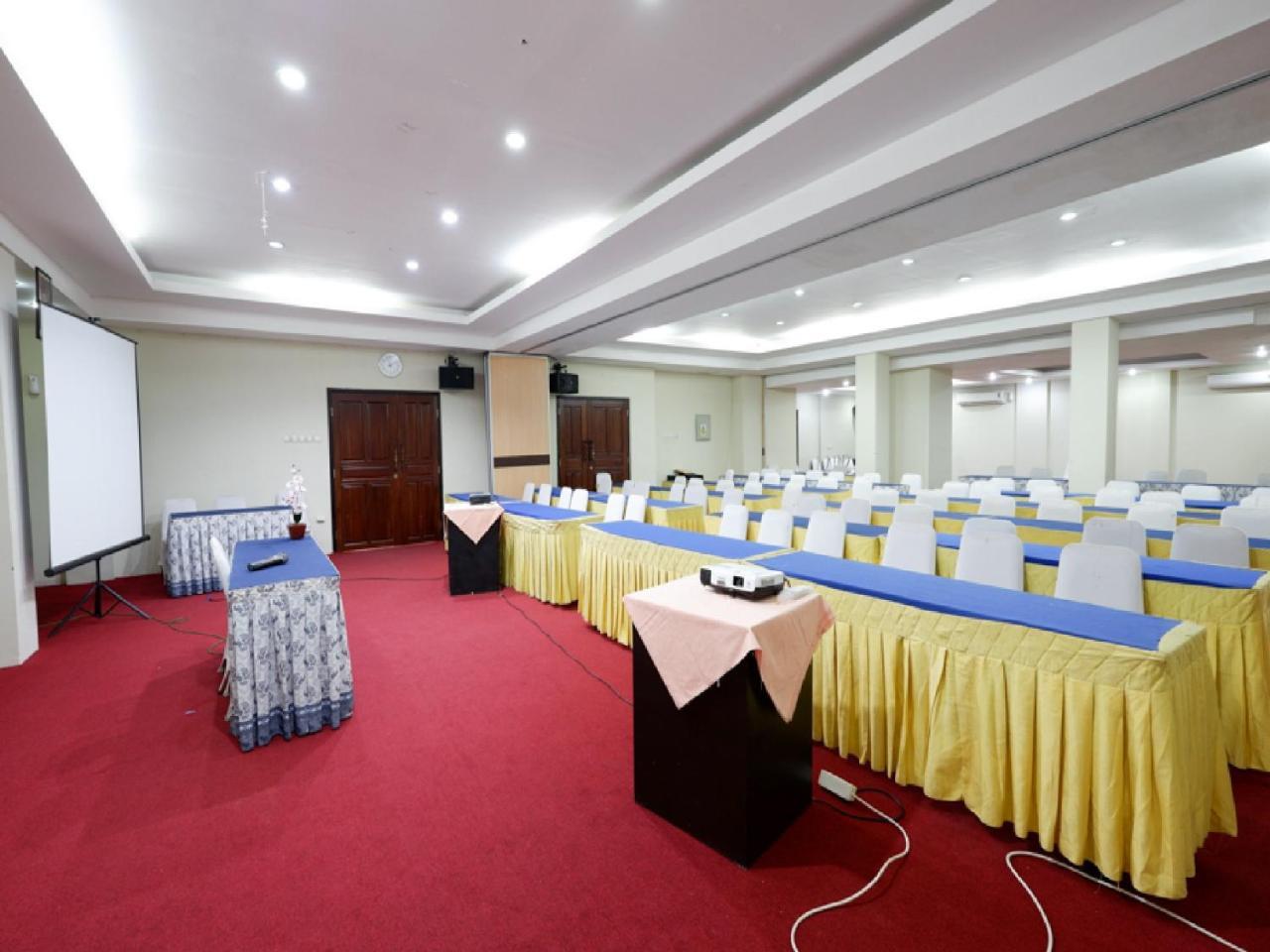 Reddoorz Plus @ Singosari Raya Semarang Exterior foto