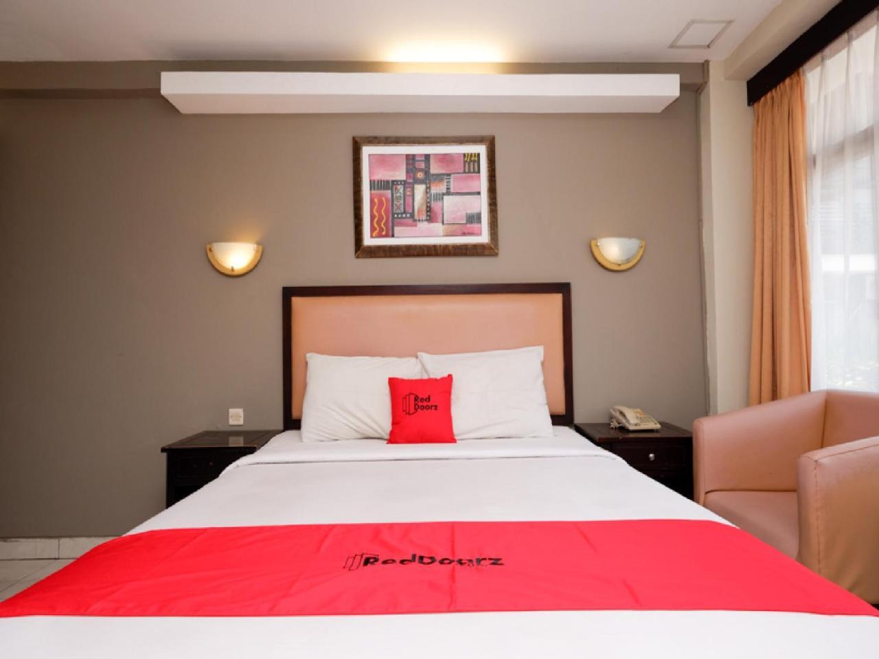Reddoorz Plus @ Singosari Raya Semarang Exterior foto