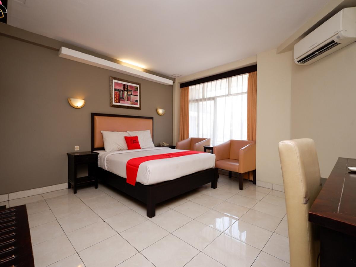 Reddoorz Plus @ Singosari Raya Semarang Exterior foto